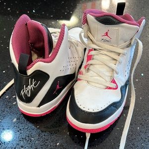 Nike Jordan flight youth size 13c used. Great condition. Pink/black/white